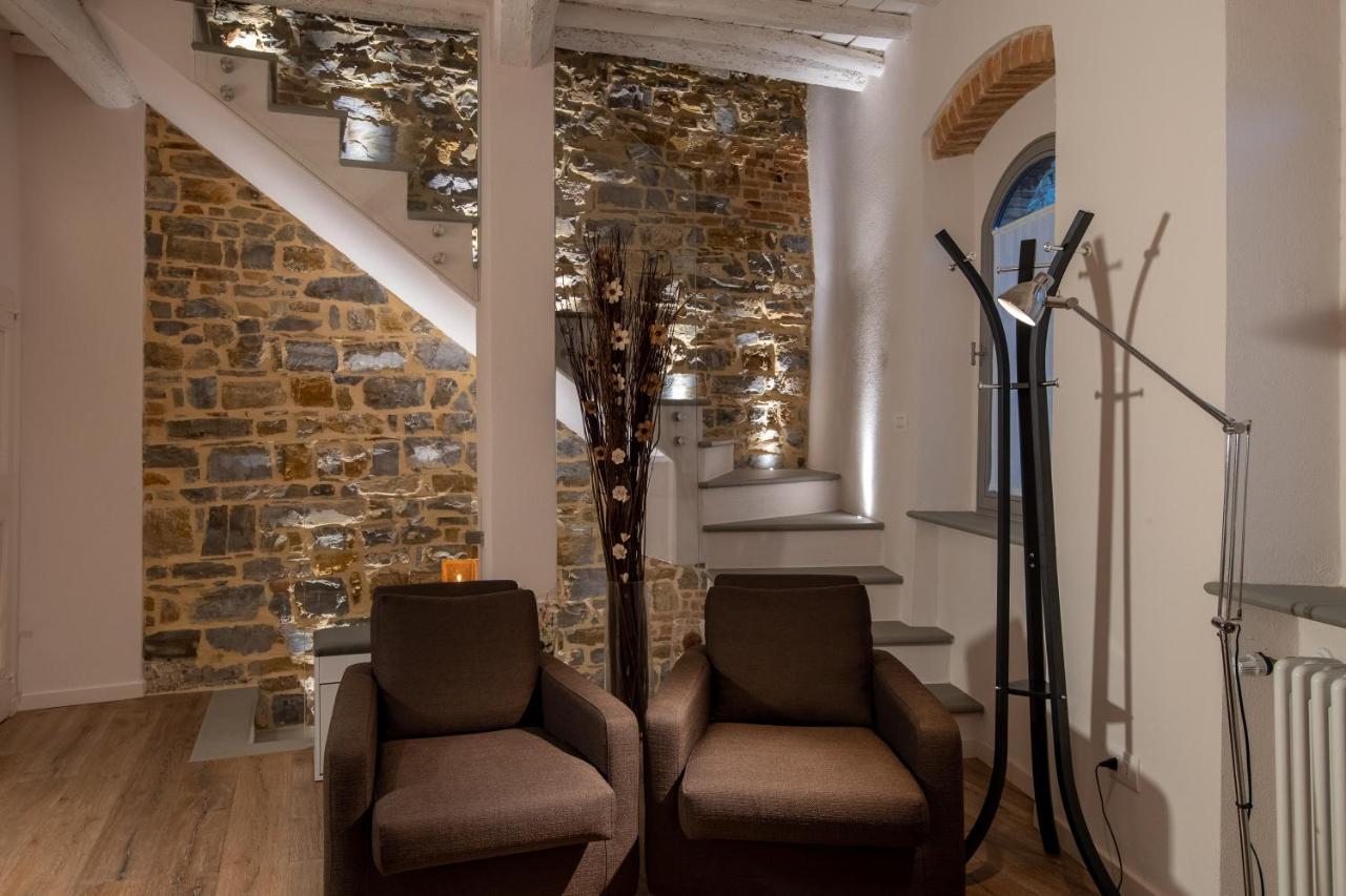 Old Medieval Apartment San Donato in Poggio Exteriör bild