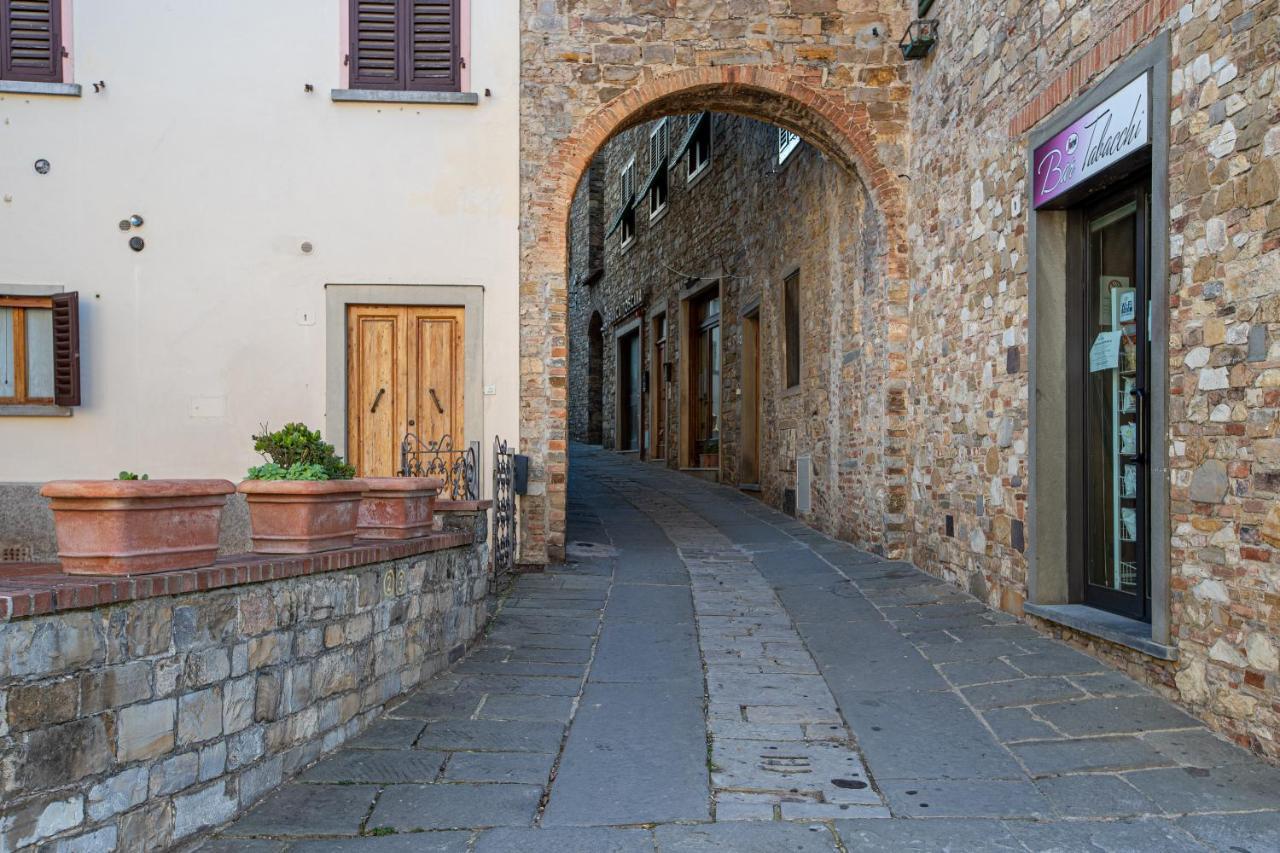 Old Medieval Apartment San Donato in Poggio Exteriör bild